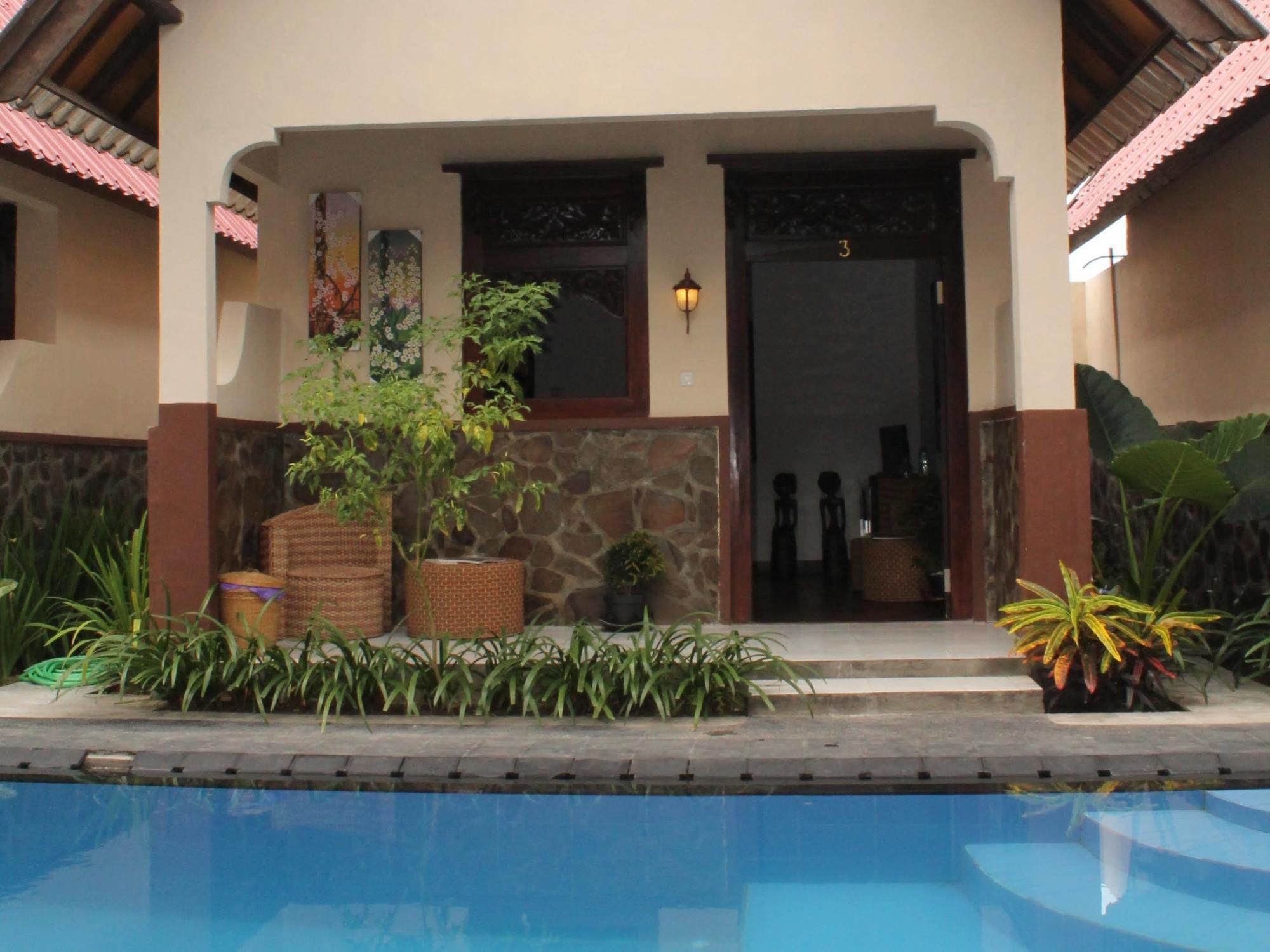 Bagaz Cottage Gili Trawangan Exterior photo